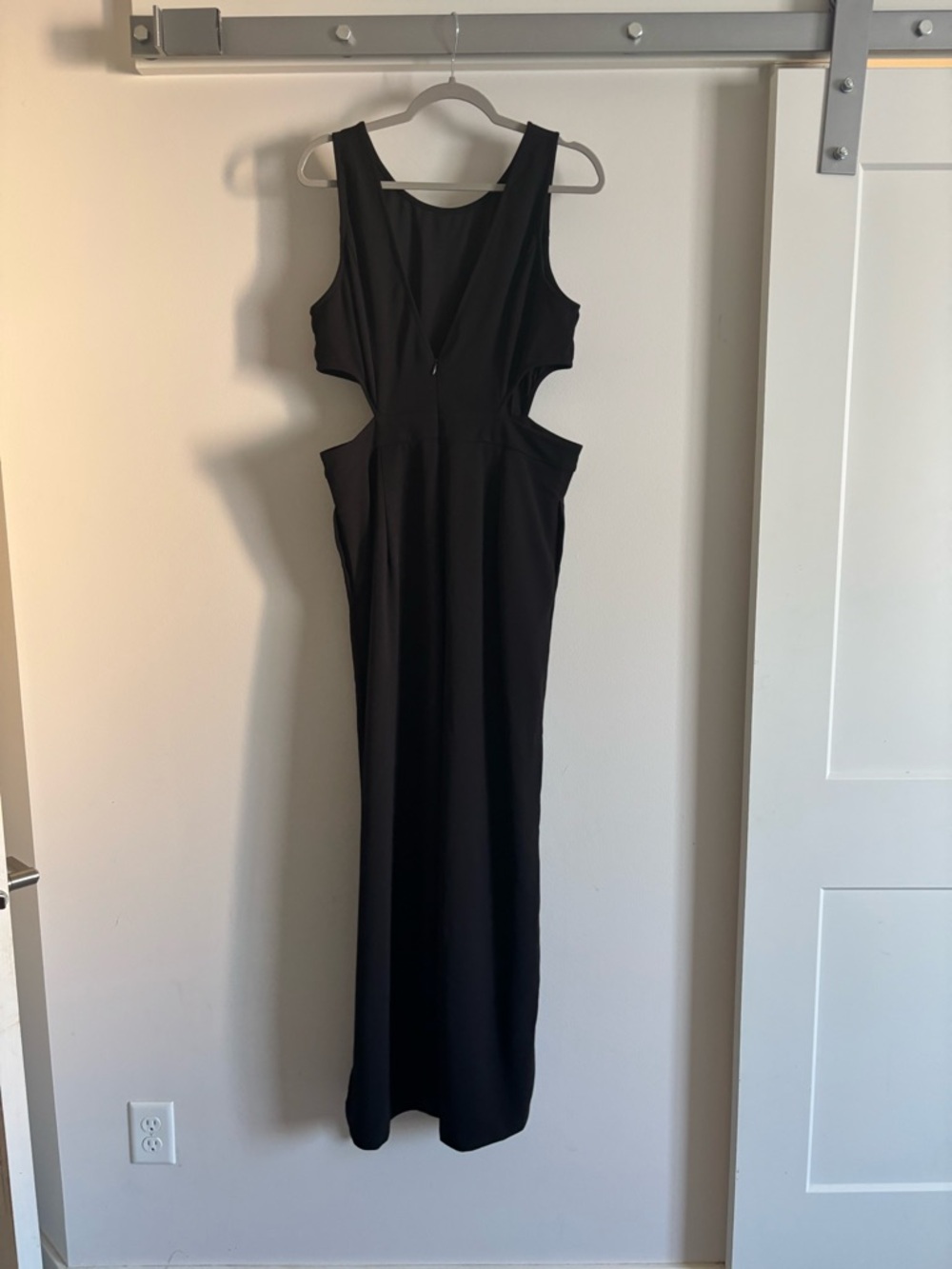 Black Sleeveless Cutout Wide-Leg Jumpsuit NWT - Picture 5 of 8